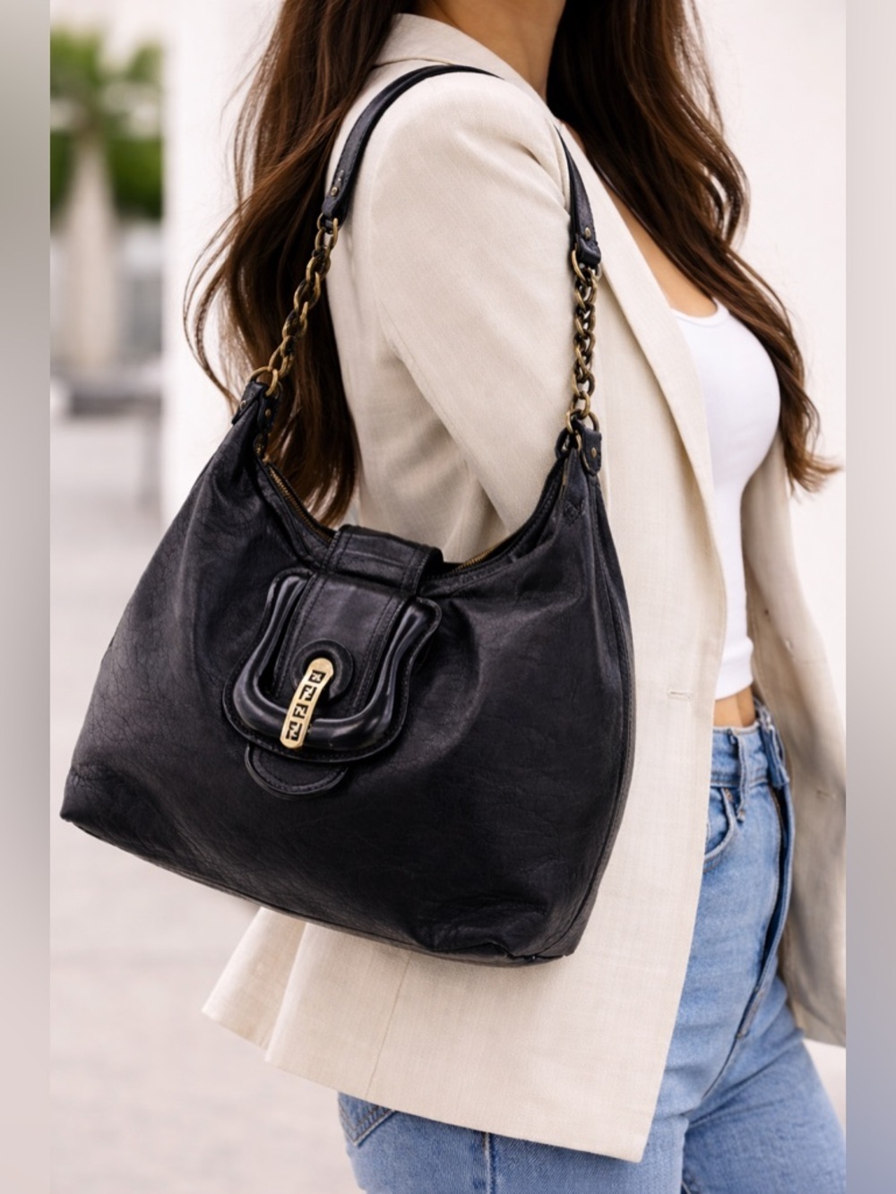 💯 Authentic Fendi Hobo Handbag 🍀 - Picture 3 of 17